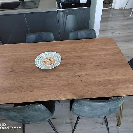 Angella Apartment ドゥギ・ラット エクステリア 写真