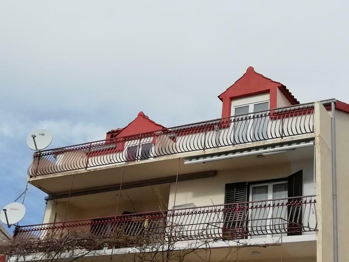 Angella Apartment ドゥギ・ラット エクステリア 写真