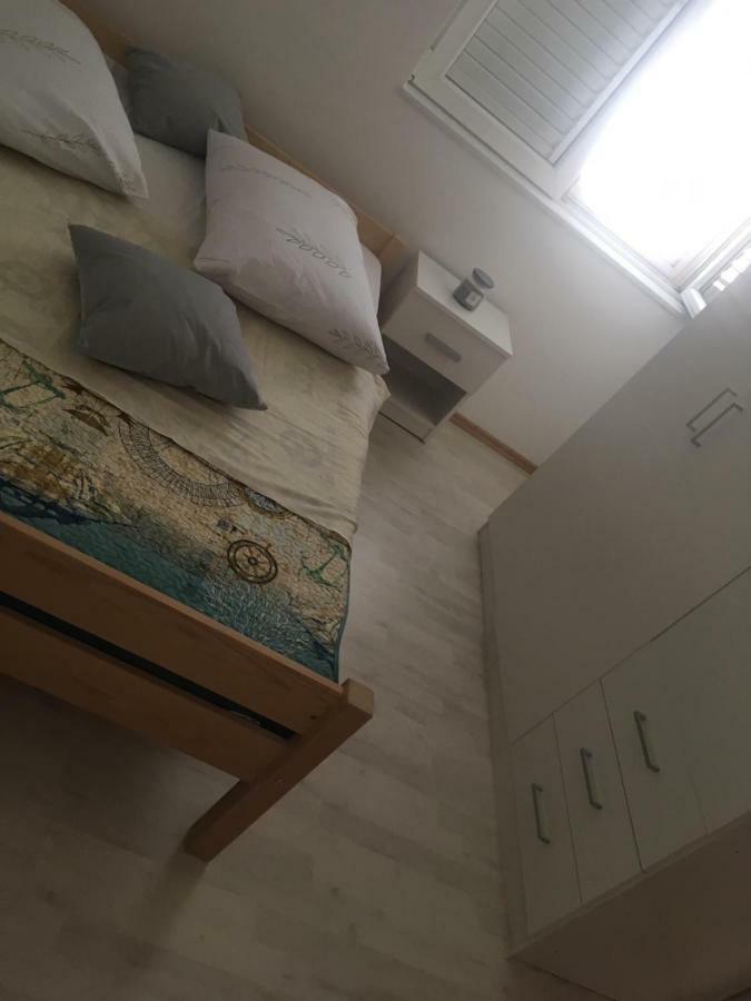 Angella Apartment ドゥギ・ラット エクステリア 写真
